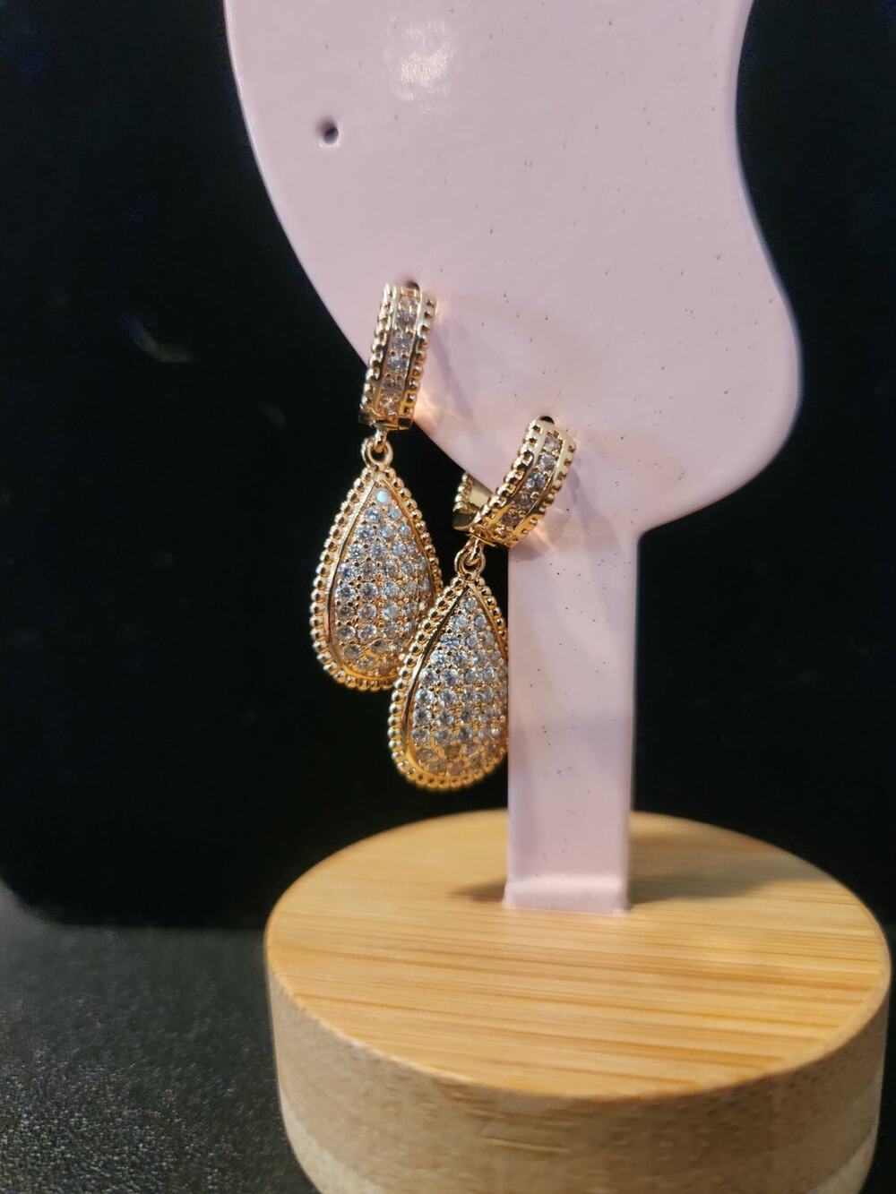 Delicate Gold Tone & Rhinestone Teardrop Dangle Earrings w/ Beaded Edge Setting